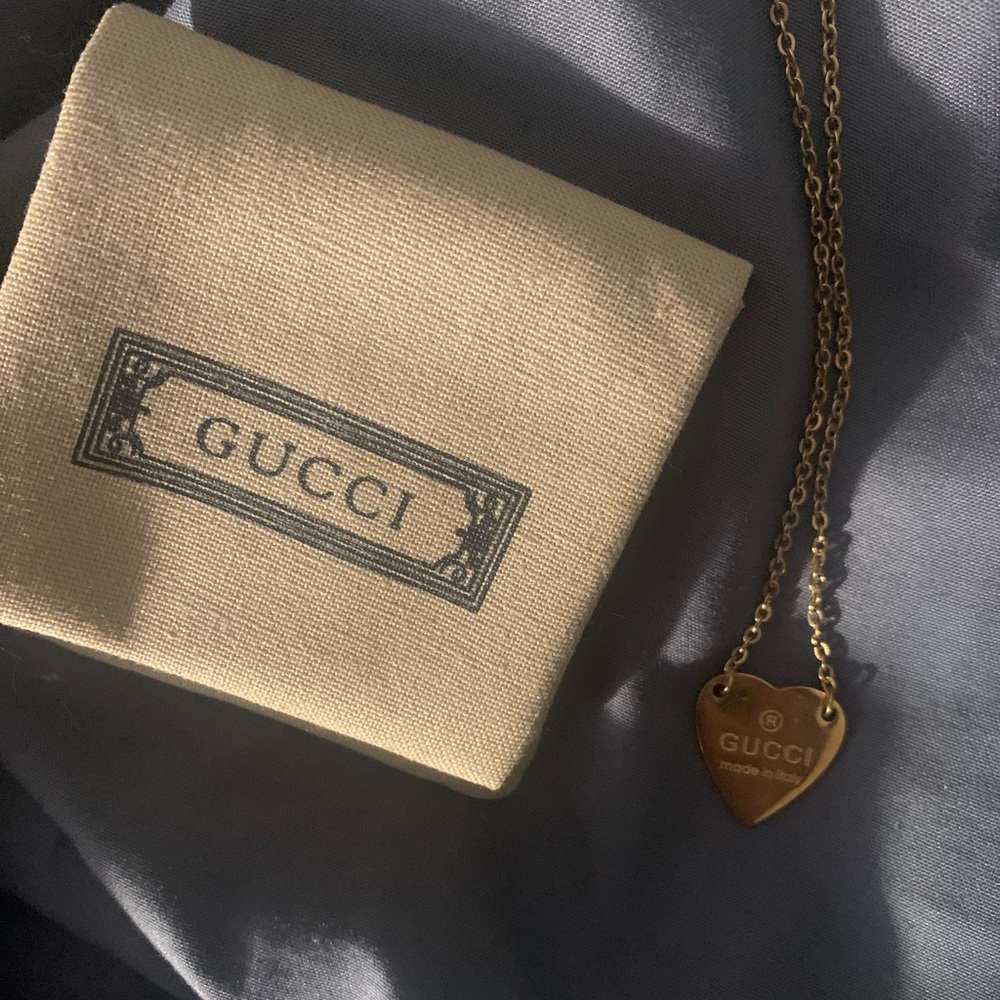 Gucci heart necklace